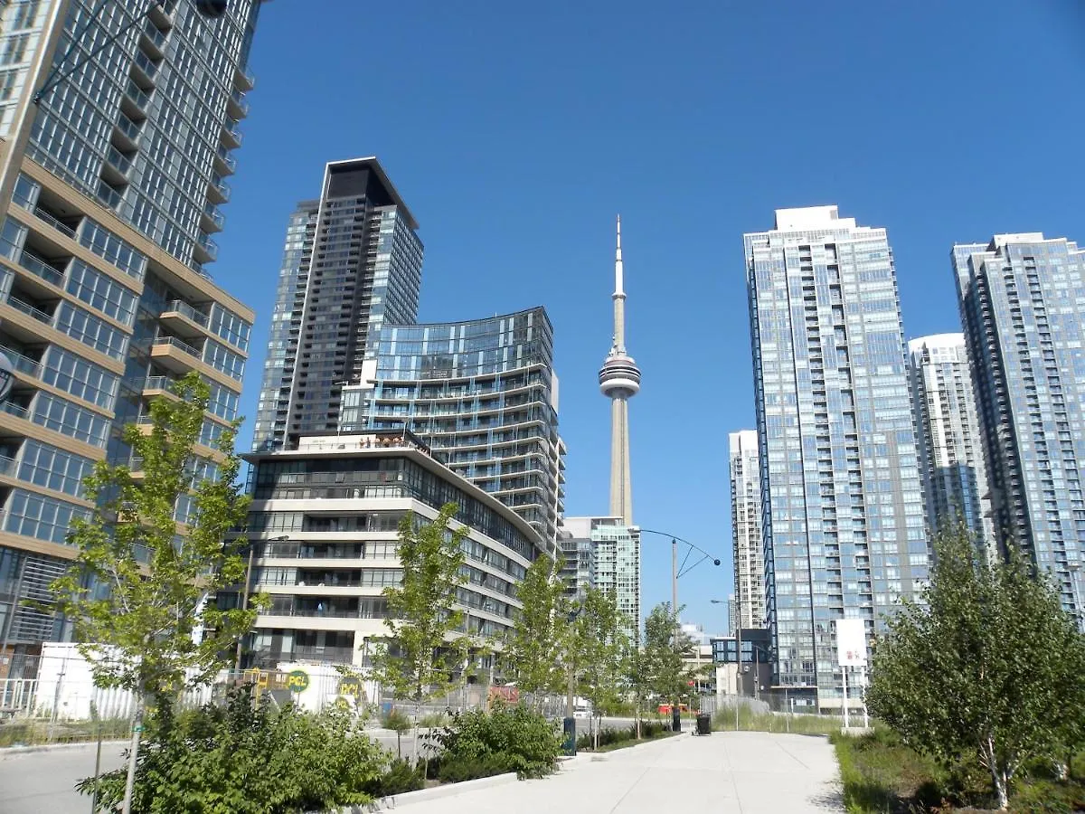 טורונטו Large 2 Bedrooms Besides Cn Tower דירה